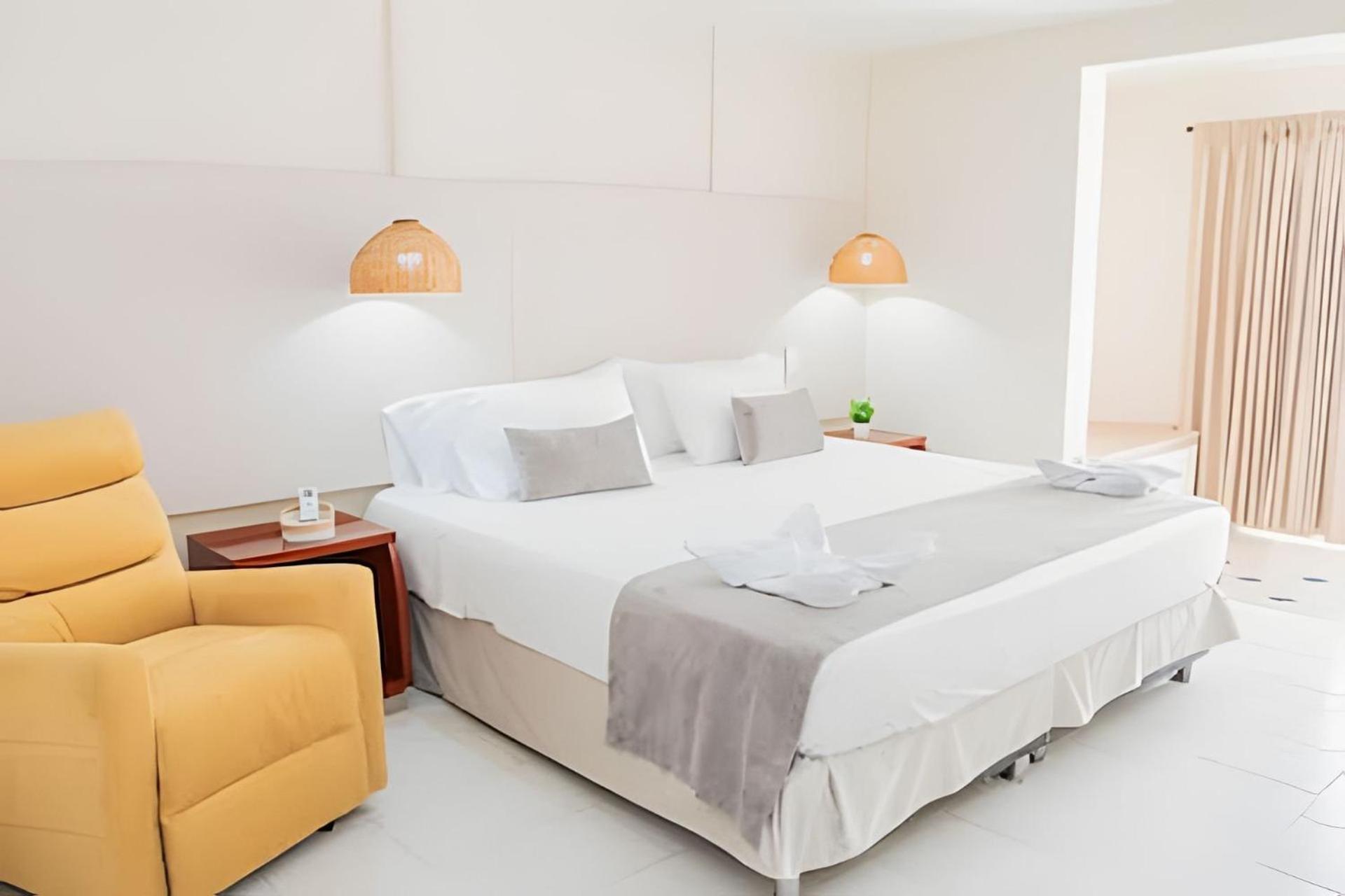 Playa Palmeras Beach Resort Cartagena Exterior photo