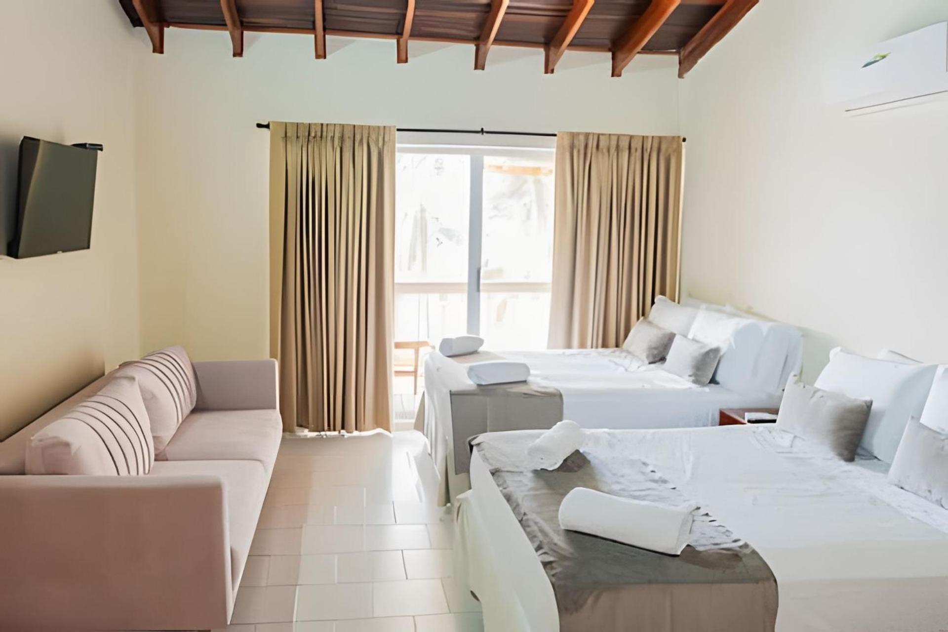 Playa Palmeras Beach Resort Cartagena Exterior photo